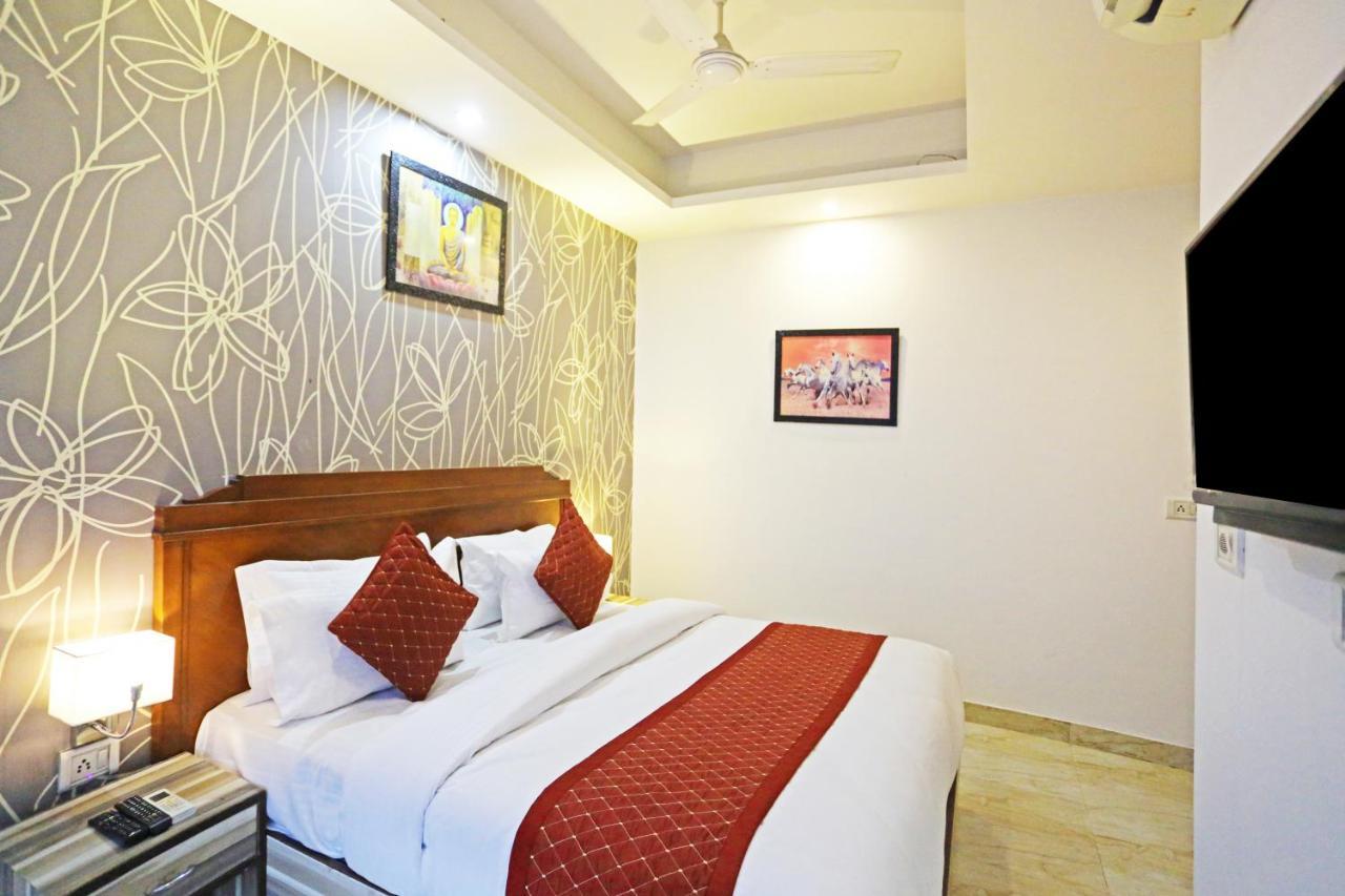 Hotel The Best Near Delhi Airport New Delhi Exterior photo