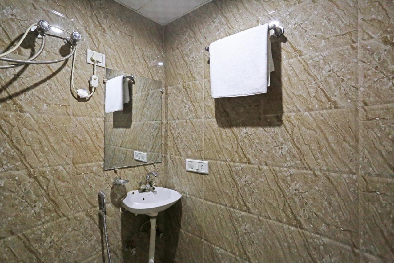 Hotel The Best Near Delhi Airport New Delhi Exterior photo
