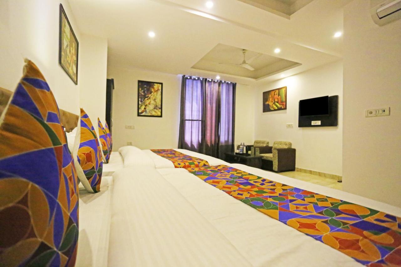 Hotel The Best Near Delhi Airport New Delhi Exterior photo